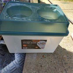 Dog Storage Feeder