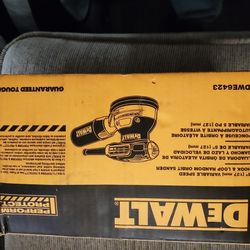 5" DEWALT ORBITAL SANDER