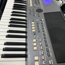 Yamaha PSR-S670 Workstation