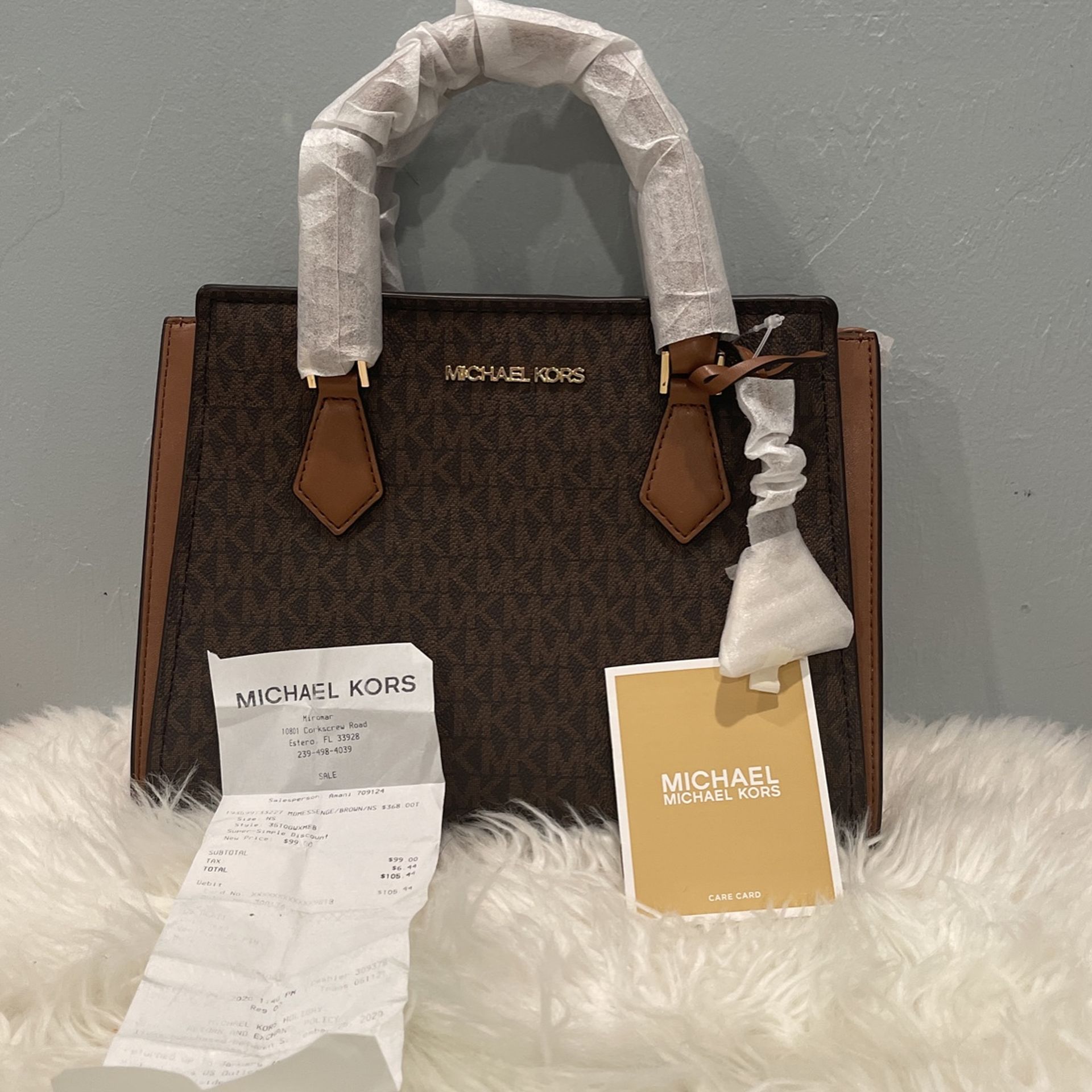 Michael Kors Hope Brown MD Messenger Hand Bag