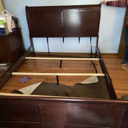 Ashley Furniture Queen Size Sleigh Style Bed Frame