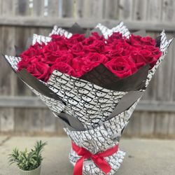 Bouquet Of Flowers, RED ROSES *Two Dozen*