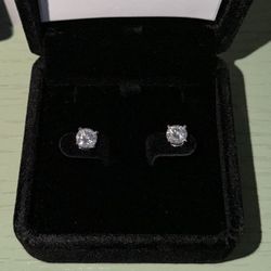 Moissanite Push Back Stud Earrings (6.5mm 1ct)
