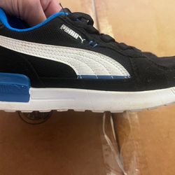 Kids' Puma Sneakers