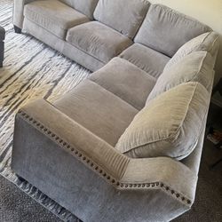 Sectional couch 