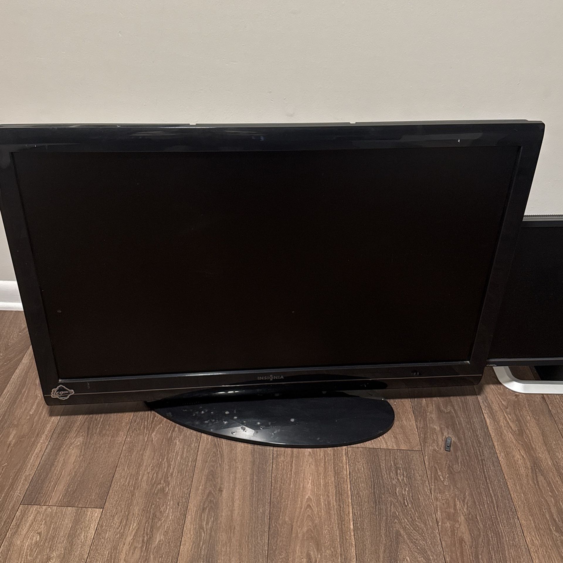 Insignia TV