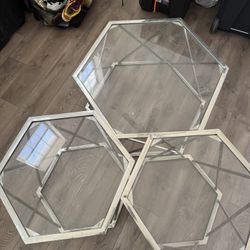 Living Room Tables 