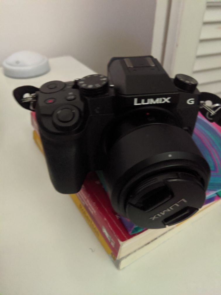 Lumix G7 bundle mirrorless 4k camera