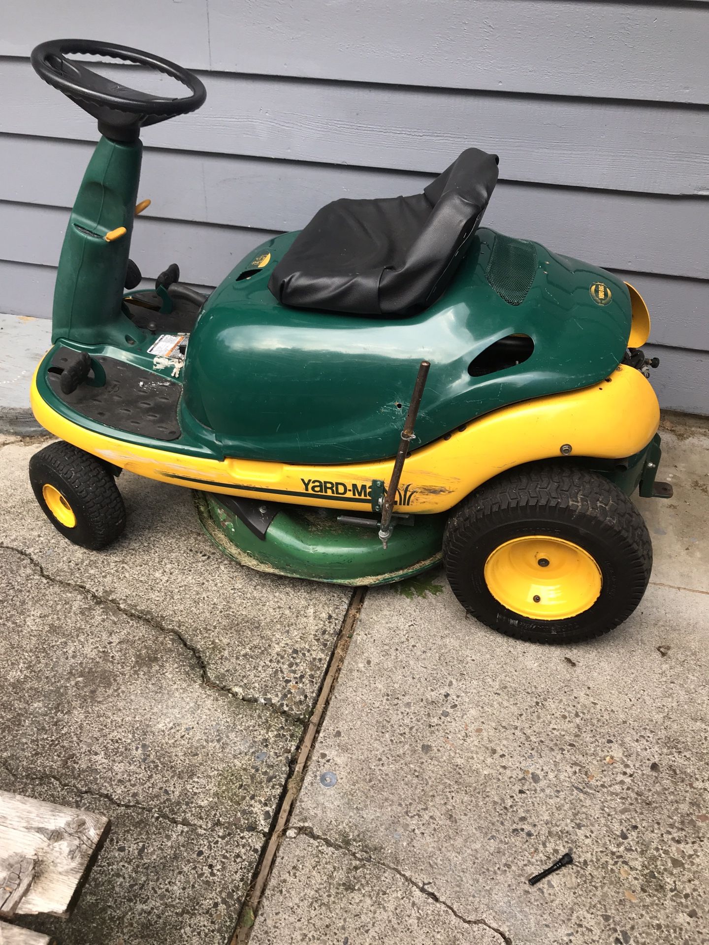 Yard man yard bug riding mower , fresh engine rebuild.