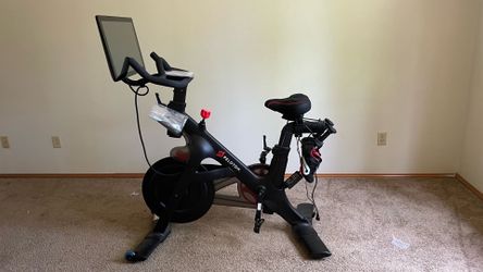 Peleton Bike