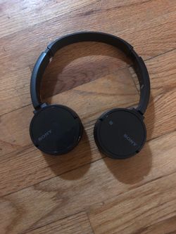 Wireless Sony headphones