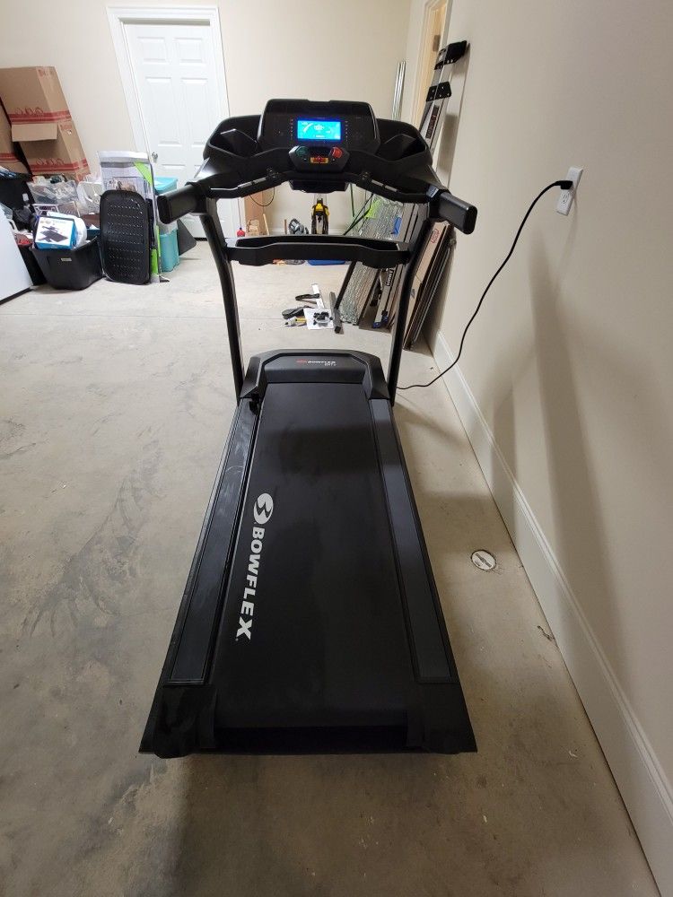 NEEDS TO BE SOLD BY 9/4! - Bowflex BTX6 Treadmill!