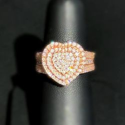14k solid rose gold 1.4CTW Diamond Heart ring size 7