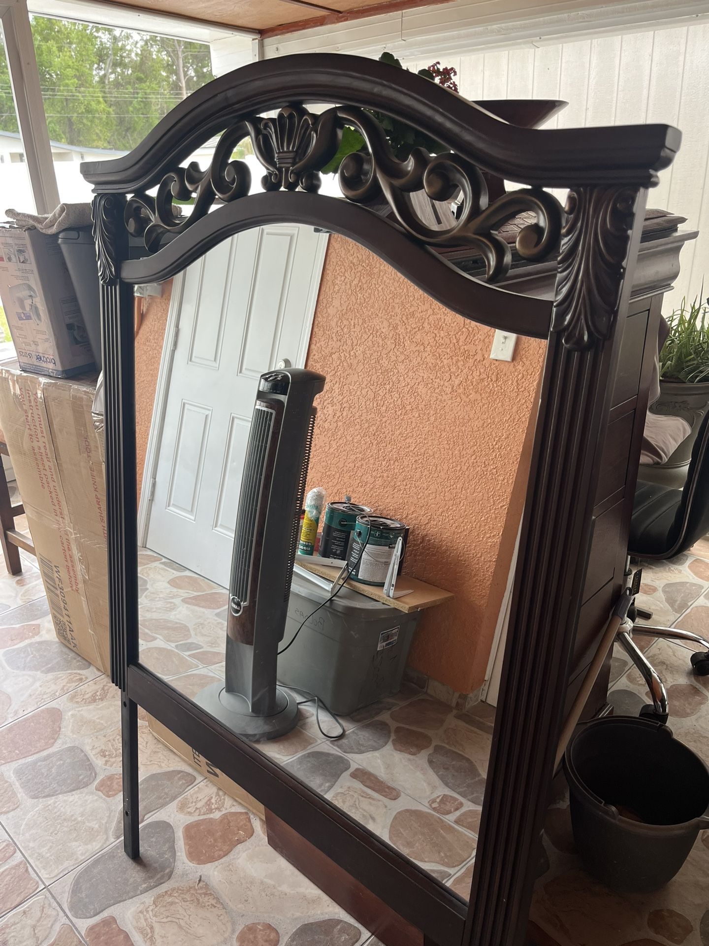 2-Diferent drawers mirror