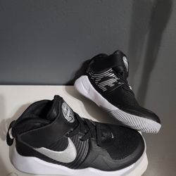 Nike Toddler Shoes 10.5C for Sale in Santa Ana CA OfferUp