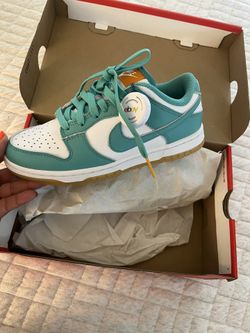 Nike Dunk Low 5.5 W Size 4Y