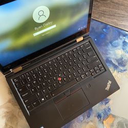Lenovo thinkpad Touchscreen Comes With Built In Stylus 