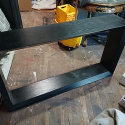 Shelf/table