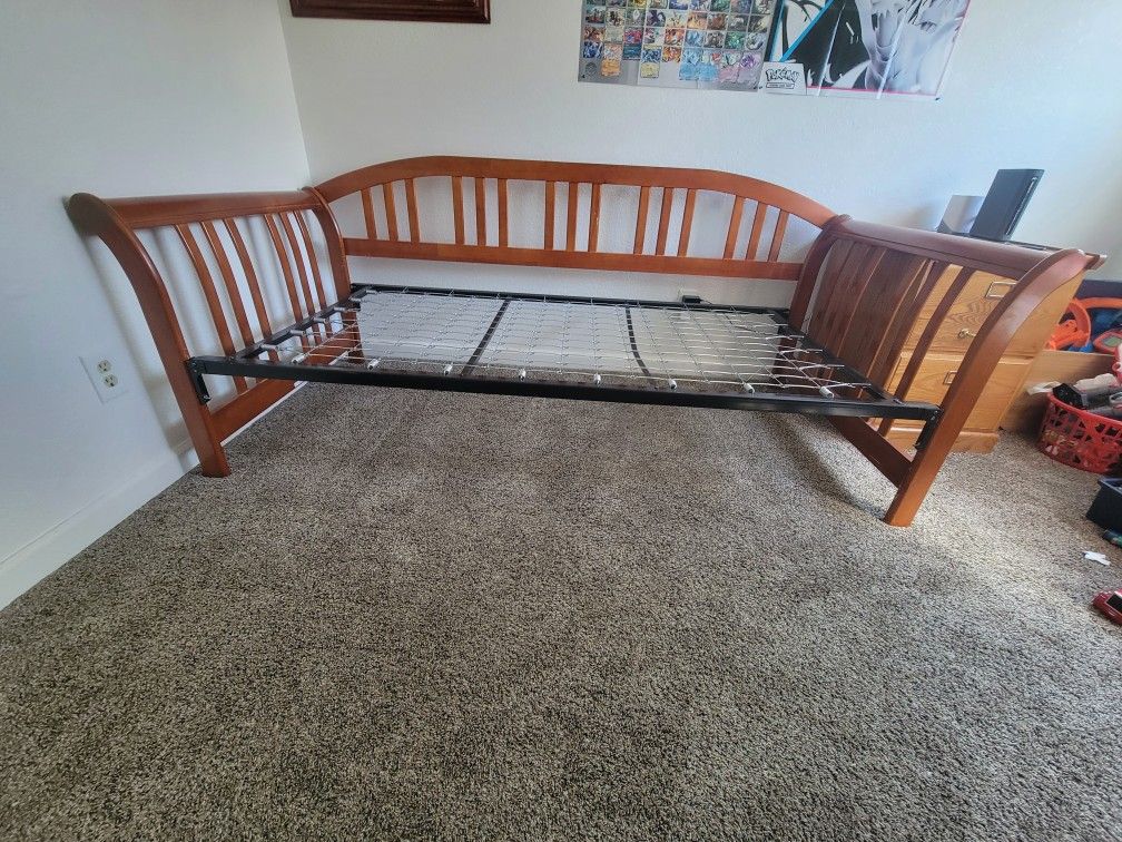 Twin Daybed With Trundle