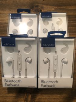 NEW INSIGNIA BLUETOOTH HEADPHONES 🎧 $15 Each