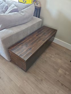 Awesome Solid Wood Storage Trunk
