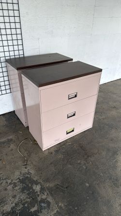 Filing Cabinets Great Condition