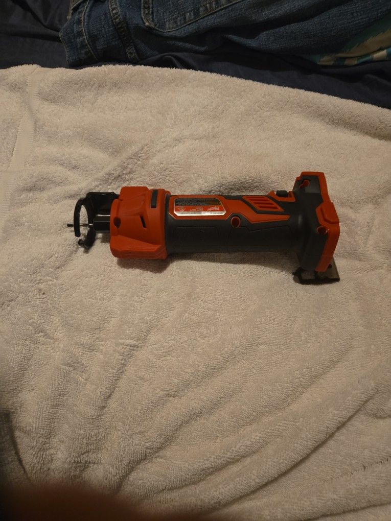 Milwaukee Cut Out Tool
