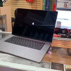 MacBook Pro 16inch M1/32gb Ram/1TB SSD