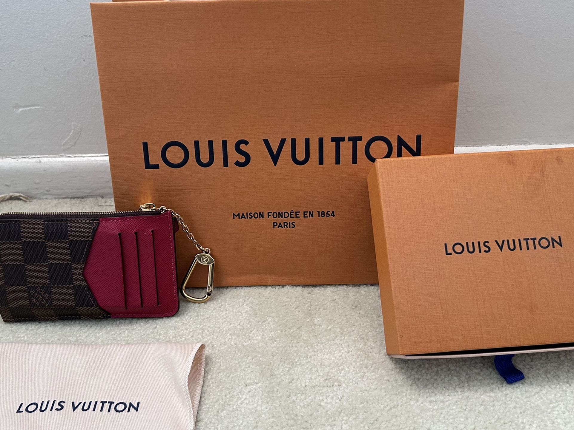 Louis Vuitton Wallet/Coin- Holder