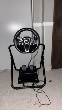 Hori PS5 wheel with stand *when driving it it is more sensitive going to the right*