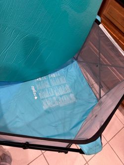 Regalo play pen with waterproof mattress