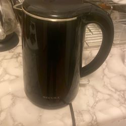 Electric Kettle Seucura