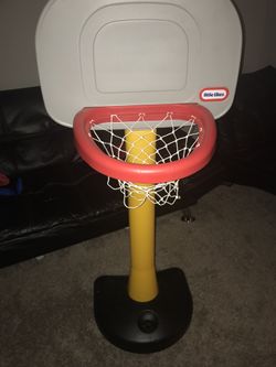 Toddler basketball hoop