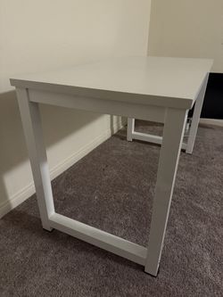 White Desk 48x24 Like New - Moving Must Sell