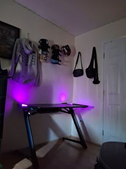 Carbón fiber graphic Led lights gaming desk