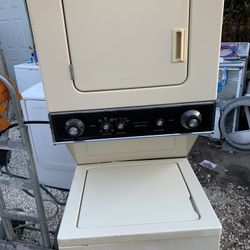 Kenmore Washer And Dryer Stacked Working Perfectly Fine 