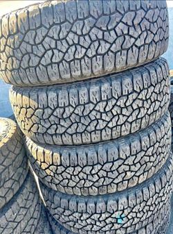 275 65 20 Goodyear tires Con 80% de Vida Las 4 🧭🧭🧭🧭