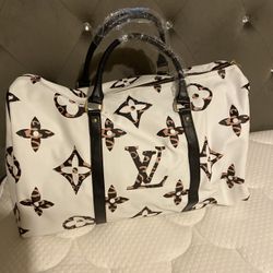 Large Duffel Bags 