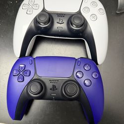 PlayStation 5 controller