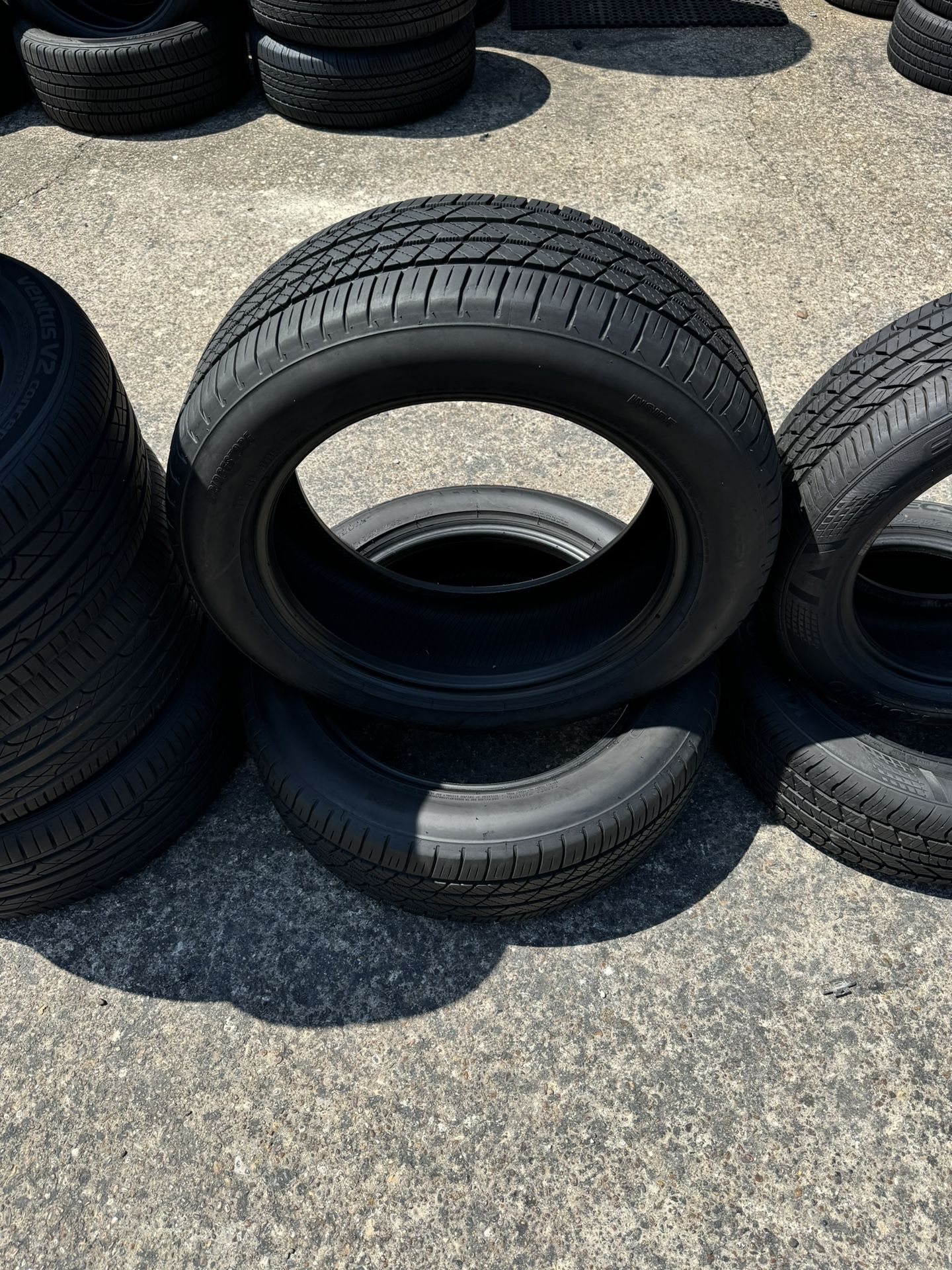 2 Llantas 215/55/17 Dela Bridgestone 95% De Vida