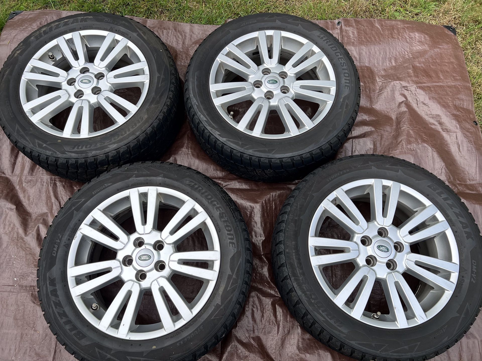 Land Rover 19 inch Rims with Snow Tires