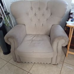 Recliner Chair 