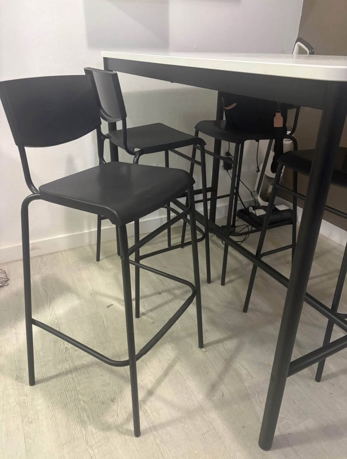 Dining Table With 4 Chairs