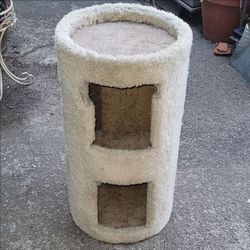 Cat Condo Cat Tree Carpeted 2 Story 25" x 13"