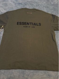 Essentials tee