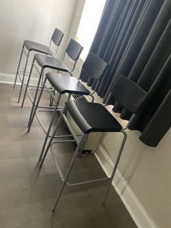 Tall bar chairs