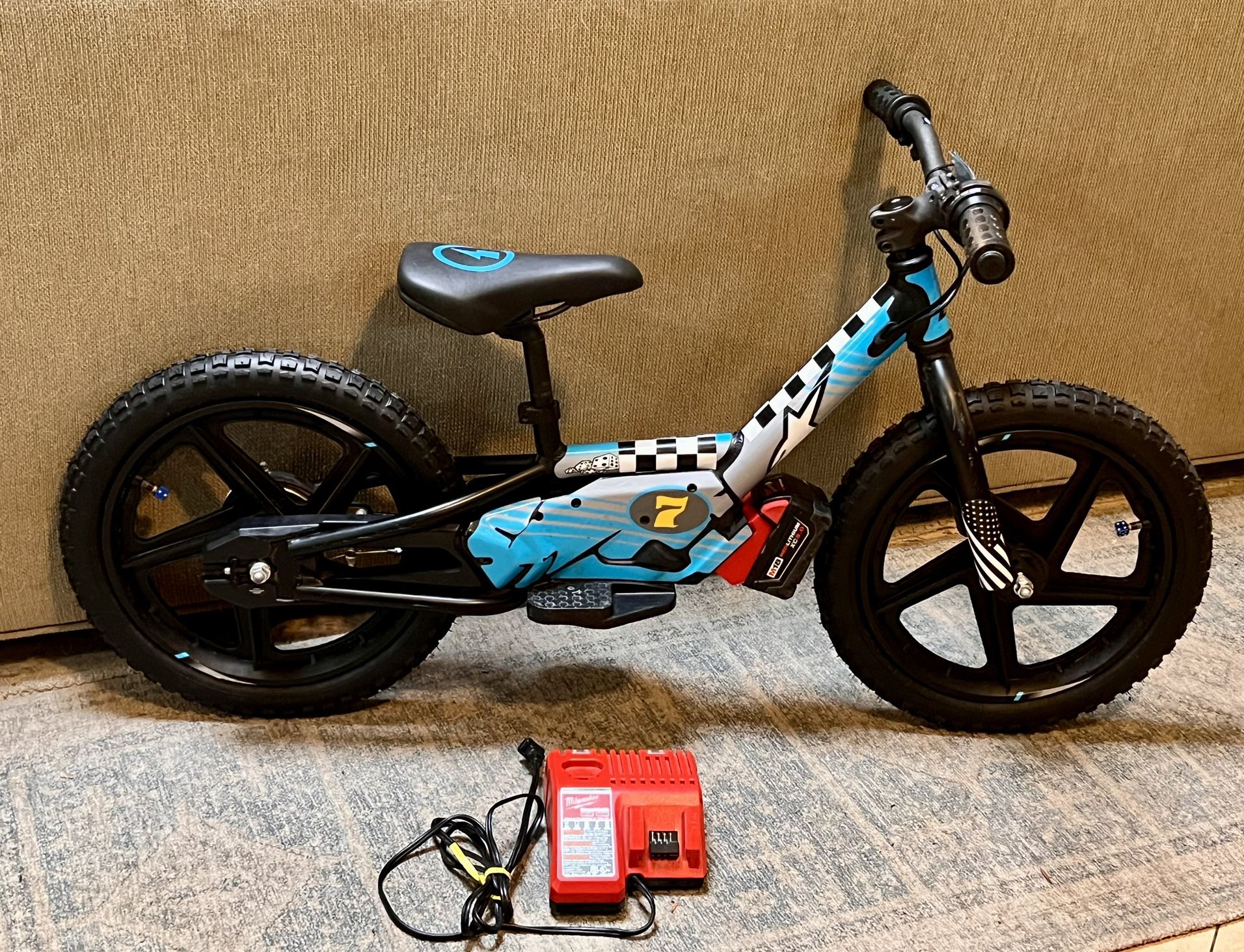 STACYC 16β 18 VOLT ELECTRIC BMX BIKE BLACK