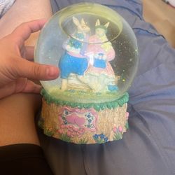 Large Rabbit Couple Snow globe 