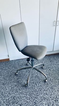 Kid’s Pottery Barn Adjustable Desk/Computer Chair