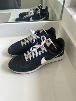 Nike Tailwind 79